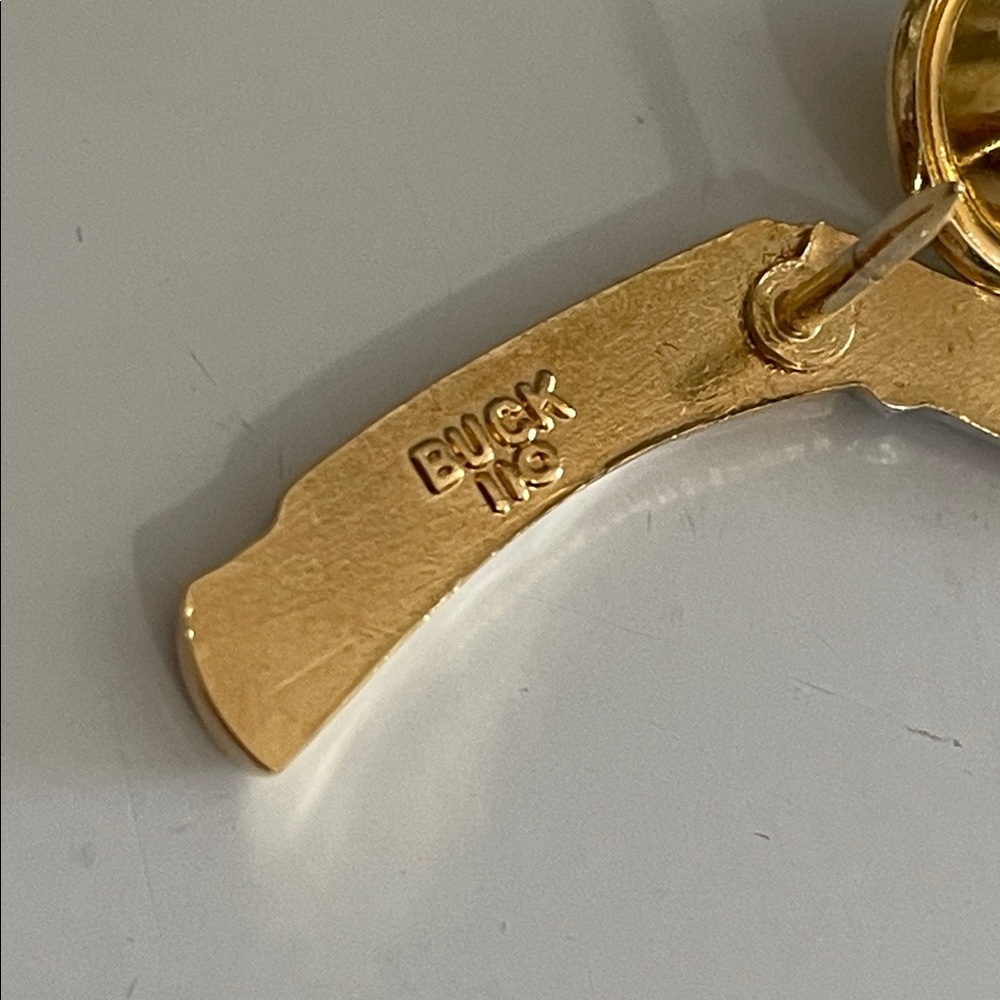 Buck Small Gold Pin Brooch Accessory - Picture 3 of 4